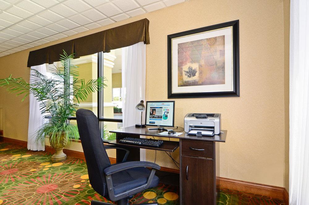 Best Western Richmond Indiana I-70 Удобства фото